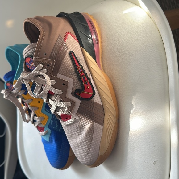COPY - Nike Lebron 18 low space jam - Picture 7 of 7
